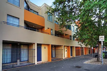 Apart Otel Rnr Serviced Apartments Adelaide - Wakefield St
