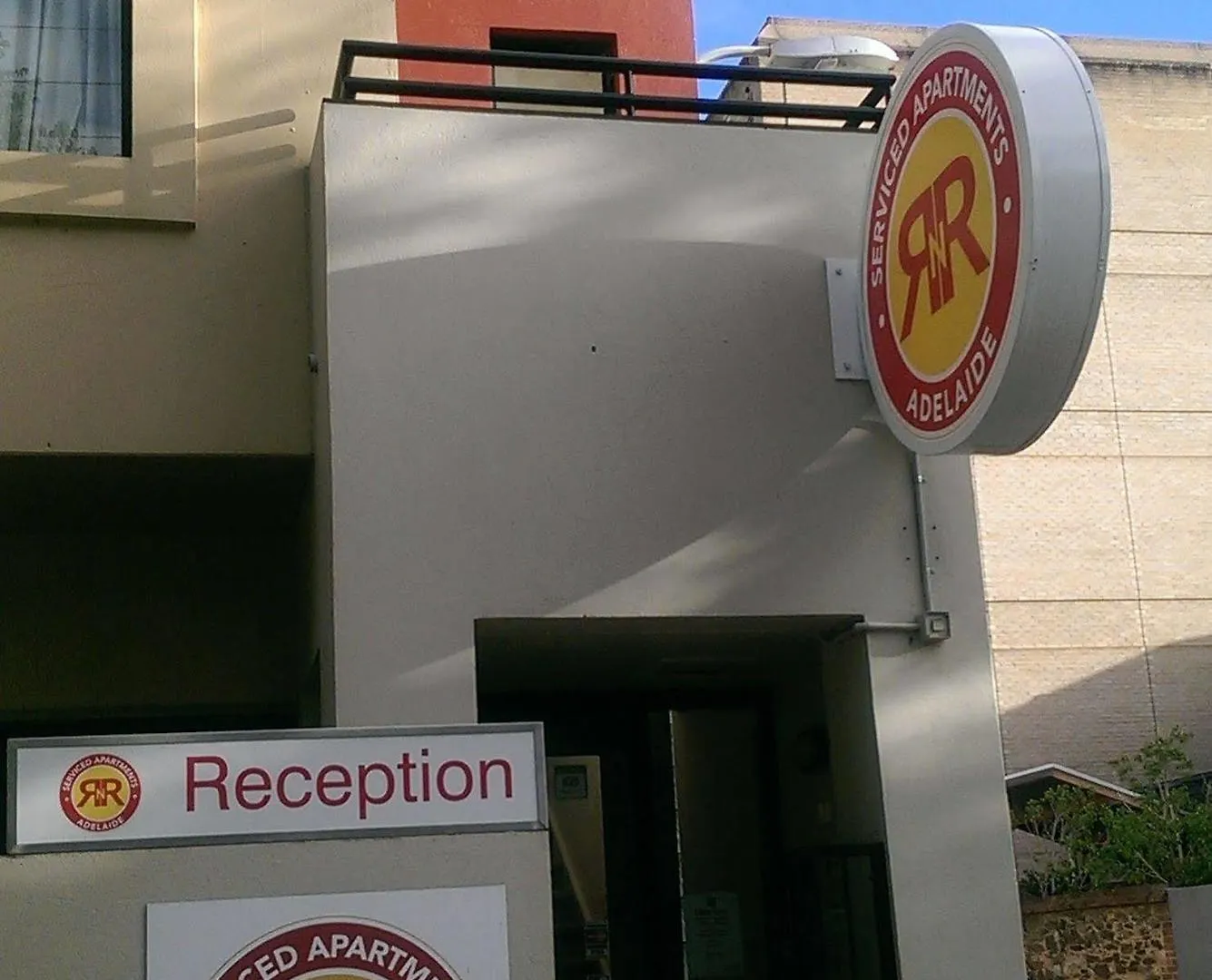 Rnr Serviced Apartments Adelaide - Wakefield St