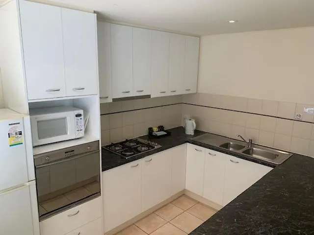 Rnr Serviced Apartments Adelaide - Wakefield St Apart Otel